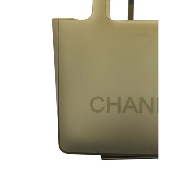 Chanel Jelly Rubbr Tote*Beige*AWESOME*EVERYDAY Chanel! - Picture 3 of 12